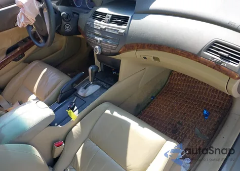 2008 Honda Accord 2.4 Ex-L from USA, damaged, VIN 1HGCP26818A021271